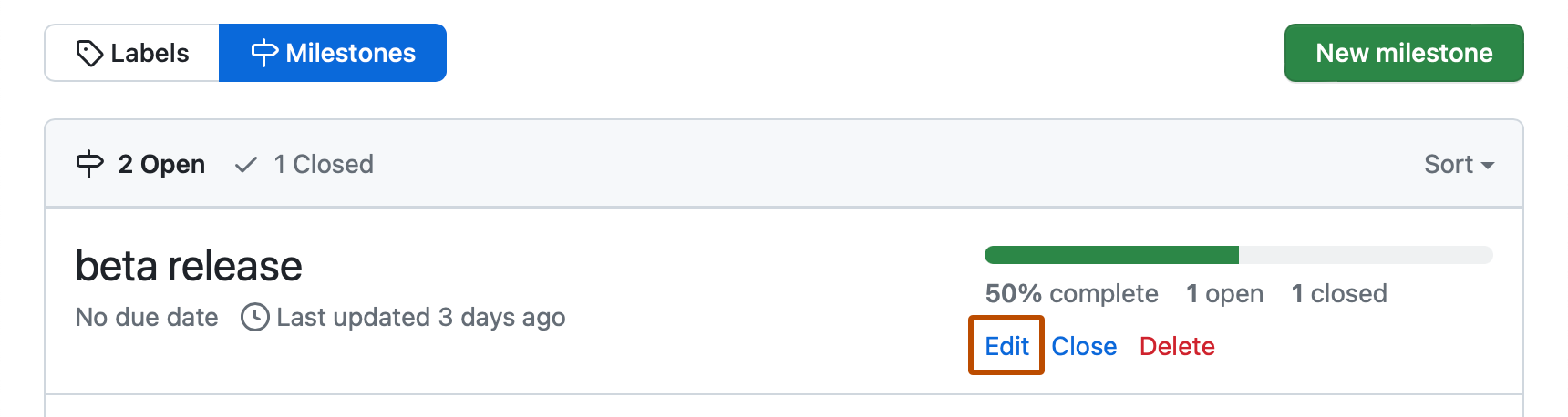 マイルストーンの一覧のスクリーンショット。 "ベータ版リリース" マイルストーンのエントリに、[編集] というラベルの付いたリンクが濃いオレンジ色の枠線で囲まれています。